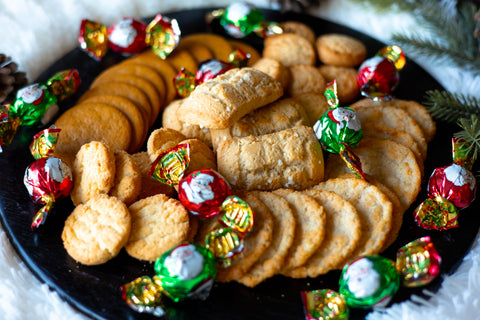 Sweetish Holiday Gift Box: Nyakers Tub Edition